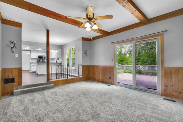 940 French Drive, Mundelein, IL 60060