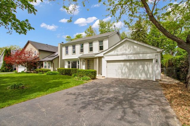 940 French Drive, Mundelein, IL 60060