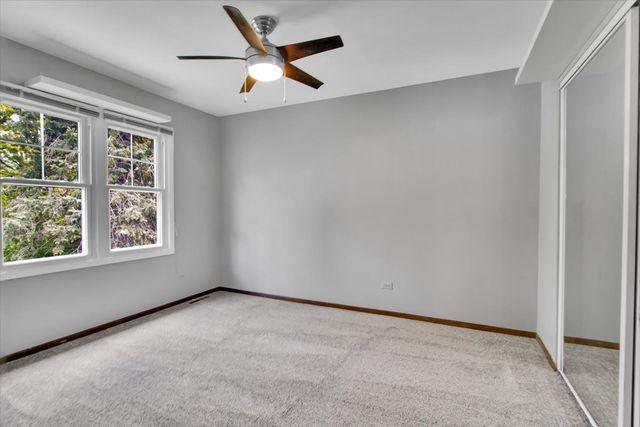 940 French Drive, Mundelein, IL 60060