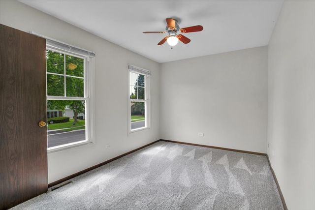 940 French Drive, Mundelein, IL 60060