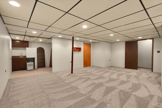 940 French Drive, Mundelein, IL 60060
