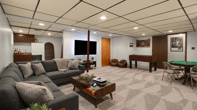 940 French Drive, Mundelein, IL 60060