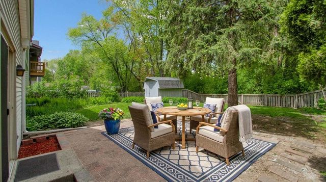 940 French Drive, Mundelein, IL 60060