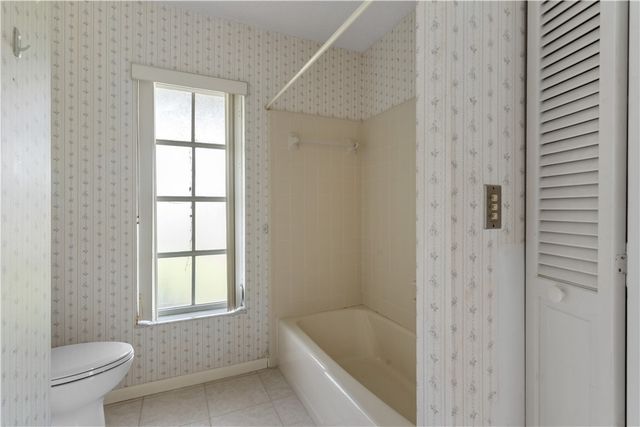 8 Forest Park Drive, Vero Beach, FL 32962