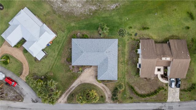 8 Forest Park Drive, Vero Beach, FL 32962