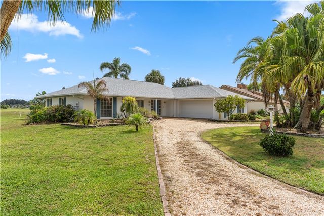 8 Forest Park Drive, Vero Beach, FL 32962