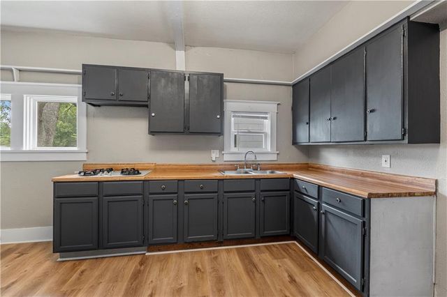 535 N Washington Street, Nevada, MO 64772