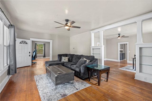 535 N Washington Street, Nevada, MO 64772