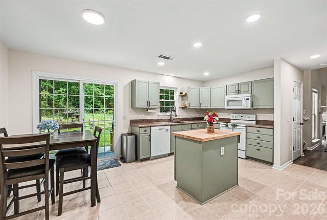 6752 Allness Glen Lane, Charlotte, NC 28269