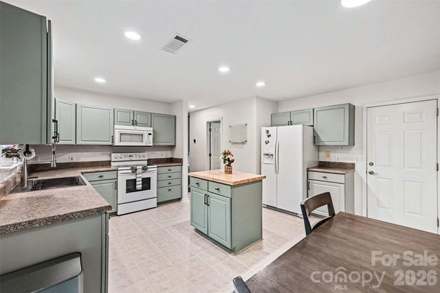 6752 Allness Glen Lane, Charlotte, NC 28269