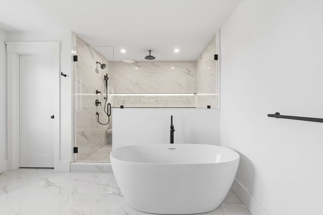 6 Ambler Court, Natick, MA 01760