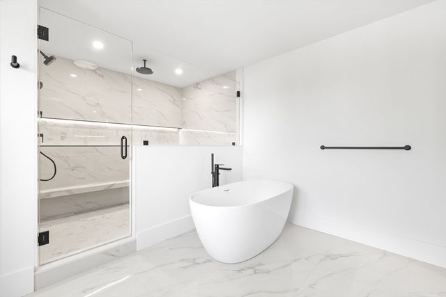 6 Ambler Court, Natick, MA 01760