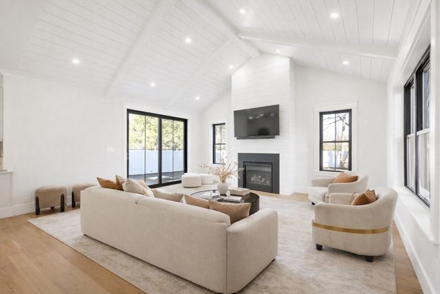 6 Ambler Court, Natick, MA 01760