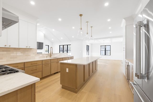 6 Ambler Court, Natick, MA 01760