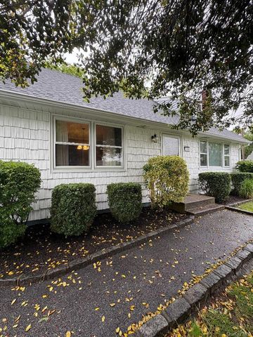 388 1st Avenue, Bayport, NY 11705
