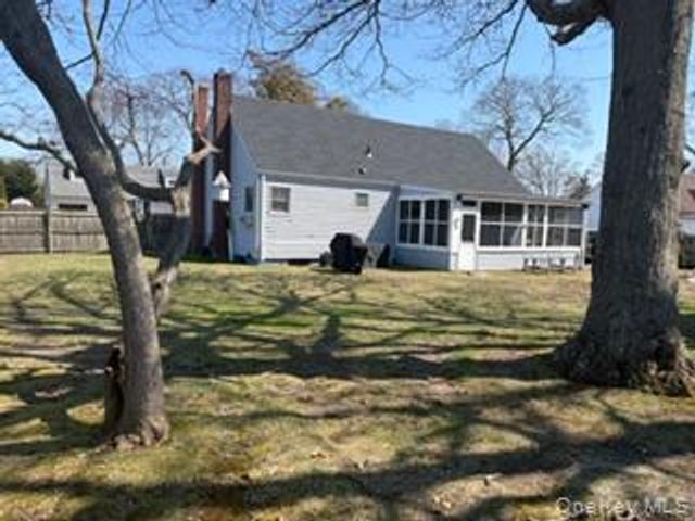 388 1st Avenue, Bayport, NY 11705