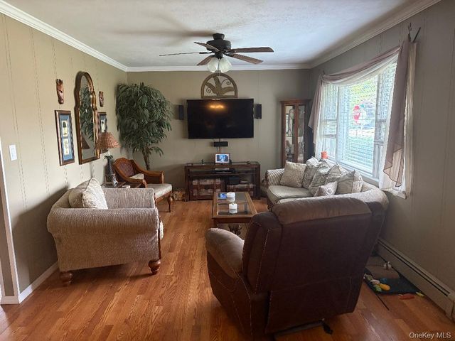 388 1st Avenue, Bayport, NY 11705