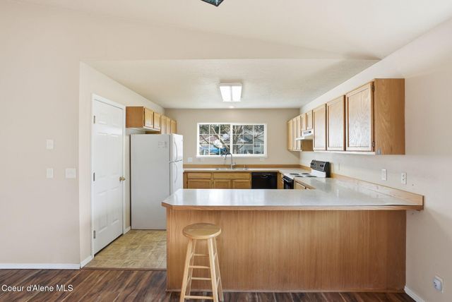 806 W Yarrow Ct, Post Falls, ID 83854