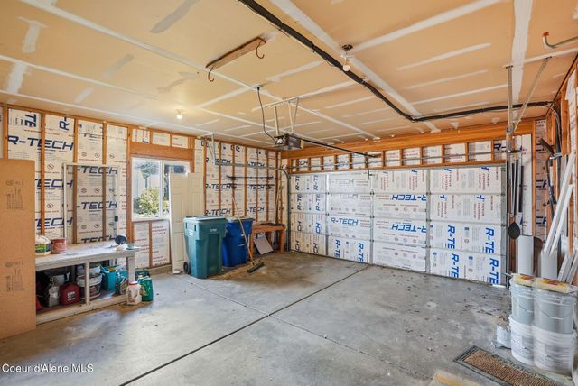 806 W Yarrow Ct, Post Falls, ID 83854