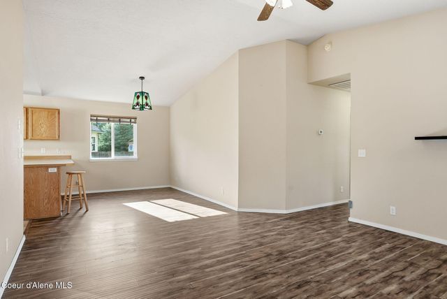 806 W Yarrow Ct, Post Falls, ID 83854