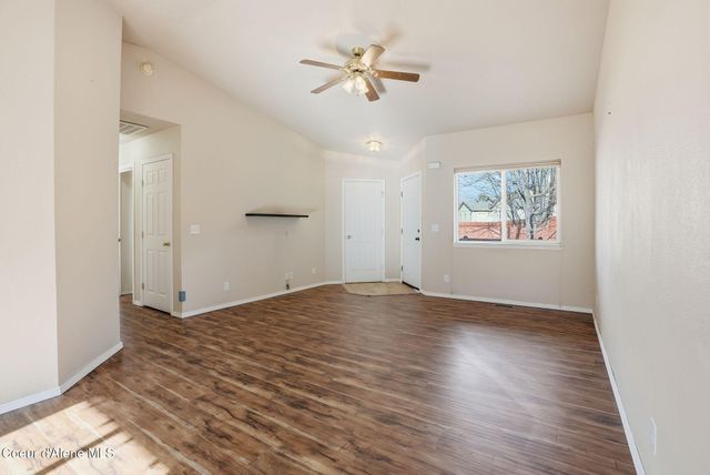 806 W Yarrow Ct, Post Falls, ID 83854