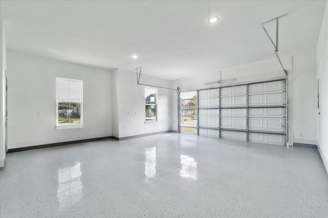 11811 N H Street, La Porte, TX 77571