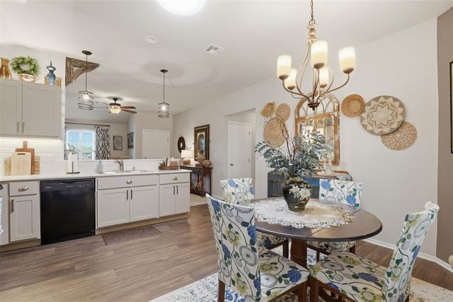 1895 Sussex Street, Newcastle, OK 73065