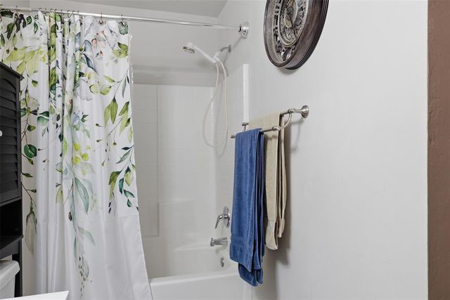 1895 Sussex Street, Newcastle, OK 73065