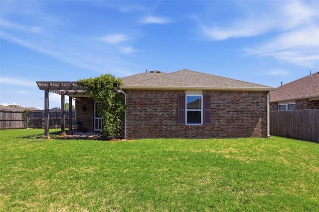 1895 Sussex Street, Newcastle, OK 73065