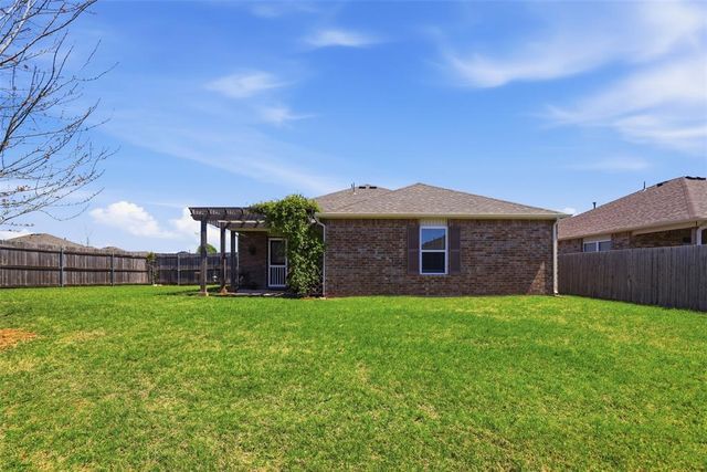 1895 Sussex Street, Newcastle, OK 73065