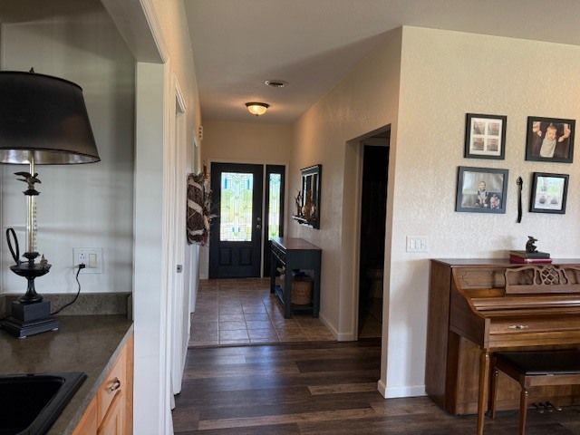 148 Virginia Drive B, Makanda, IL 62958