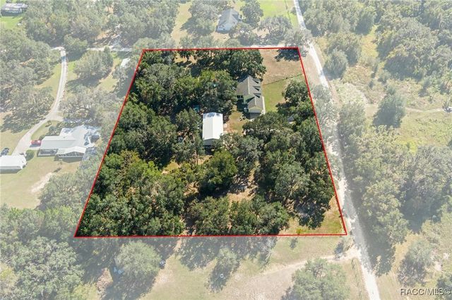 8737 S Rock Point, Floral City, FL 34436