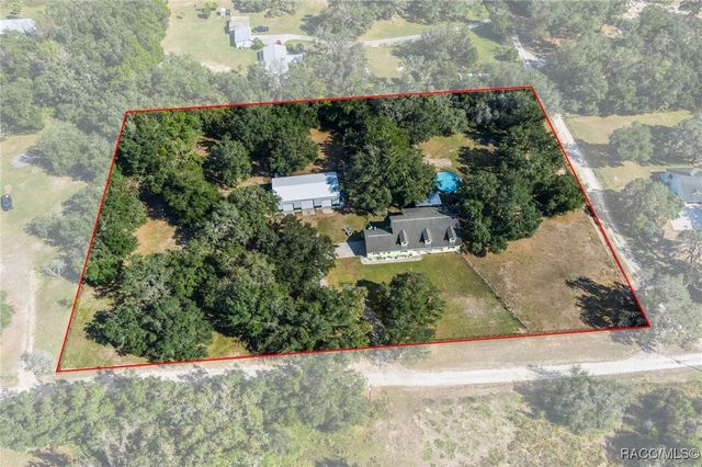8737 S Rock Point, Floral City, FL 34436