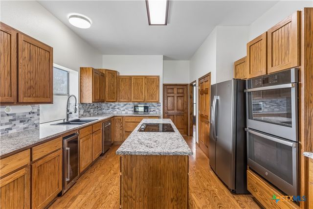 341 Windmill Hill, Salado, TX 76571