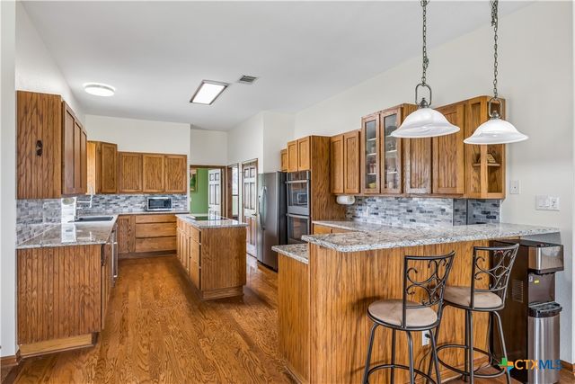 341 Windmill Hill, Salado, TX 76571
