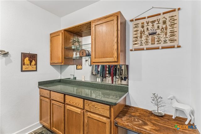 341 Windmill Hill, Salado, TX 76571