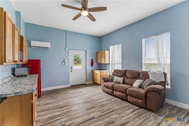 341 Windmill Hill, Salado, TX 76571