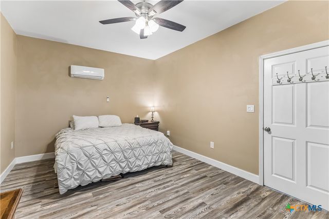 341 Windmill Hill, Salado, TX 76571