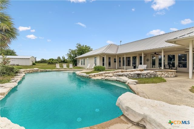 341 Windmill Hill, Salado, TX 76571