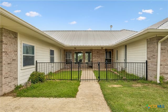 341 Windmill Hill, Salado, TX 76571