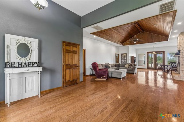 341 Windmill Hill, Salado, TX 76571