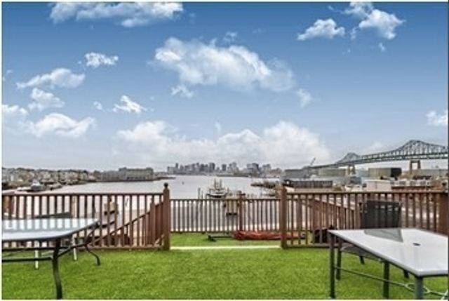 10 Beacon St 3, Chelsea, MA 02150