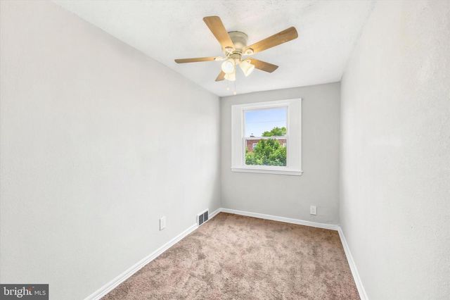2052 HEATHER RD, Folcroft, PA 19032