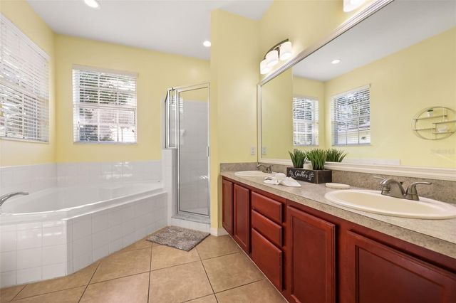 417 WILDFLOWER RD, Davenport, FL 33837