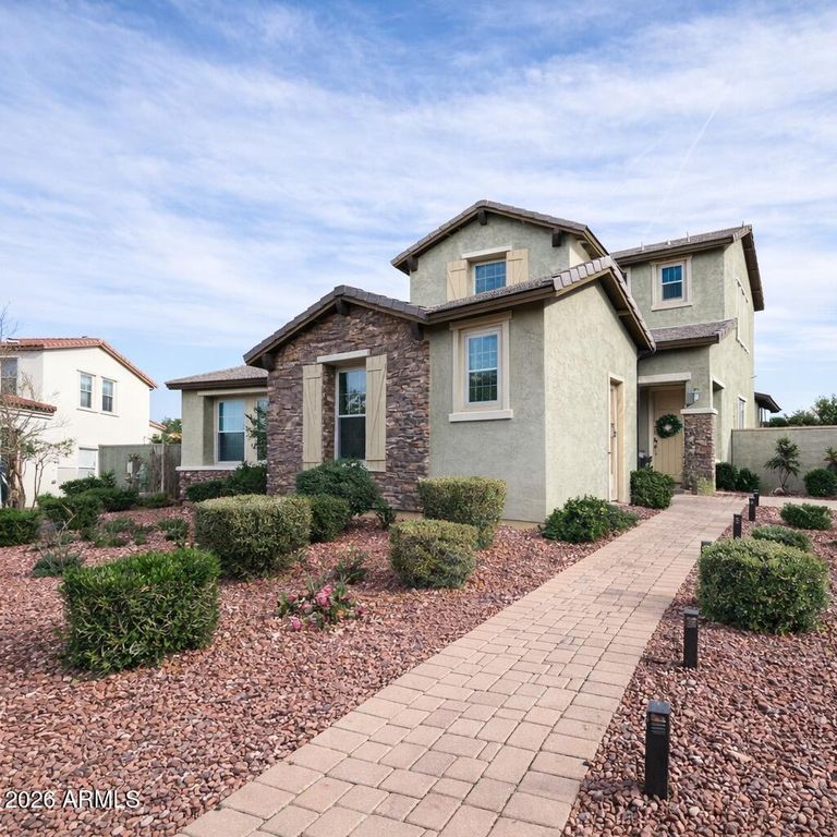 Image 2 of property listing at 2249 N ACACIA Way, Buckeye, AZ 85396