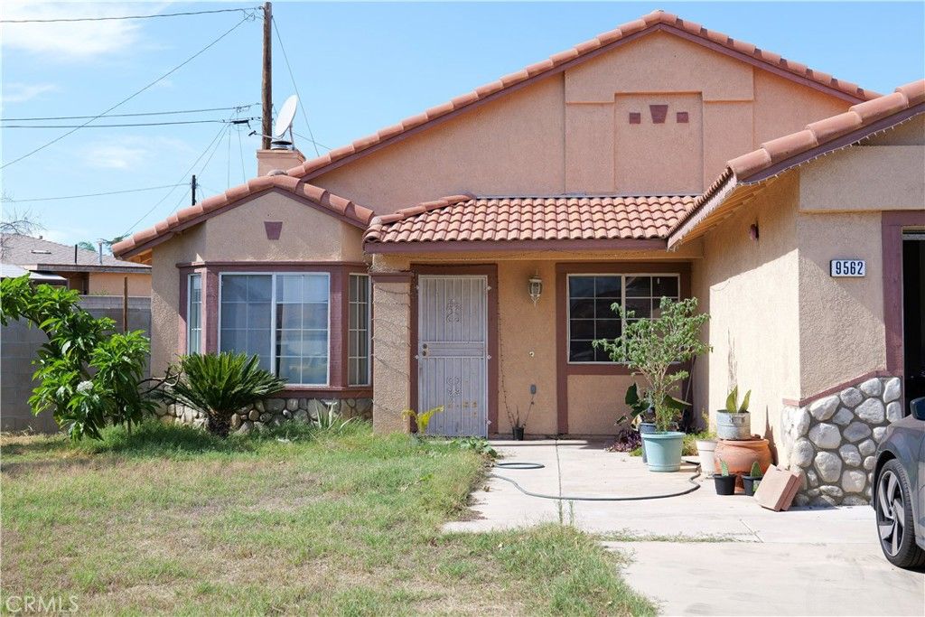 9562 Sultana, Fontana, CA 92335 — exterior