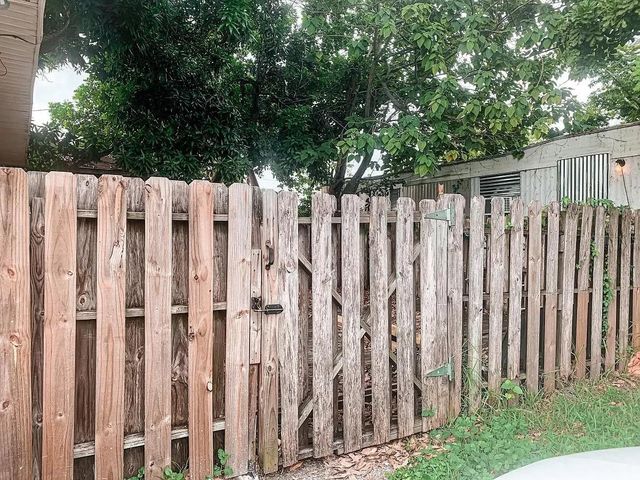 3525 W 19TH STREET W, Bradenton, FL 34205