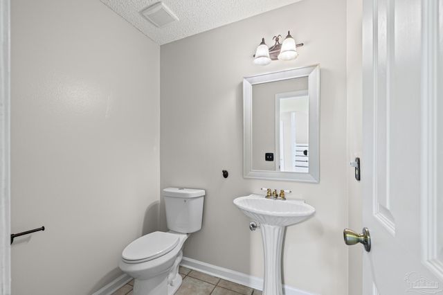 3230 Pins Ln, Gulf Breeze, FL 32563