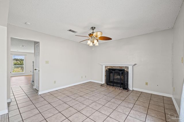 3230 Pins Ln, Gulf Breeze, FL 32563