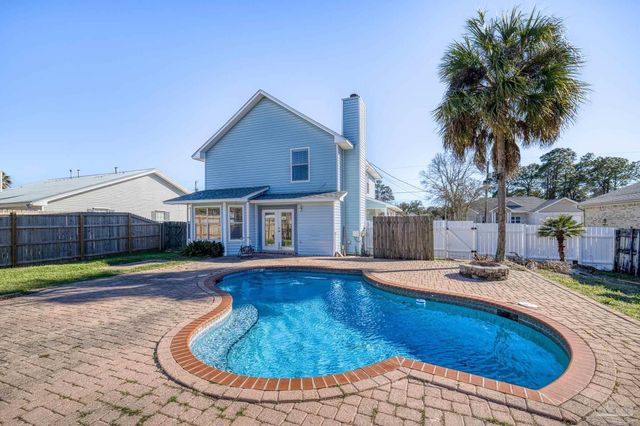 3230 Pins Ln, Gulf Breeze, FL 32563
